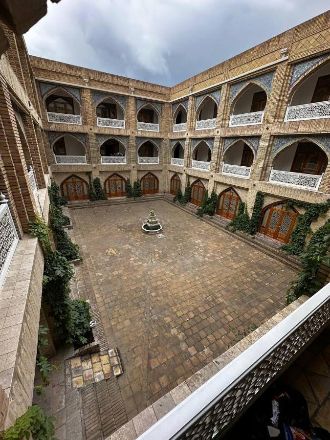 Гостиница Shahriston Бухара Экстерьер фото
